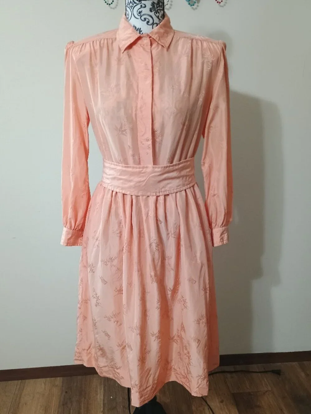 Vintage CASI Silk Jaquard Midi Dress Size 12 Peach with Pockets